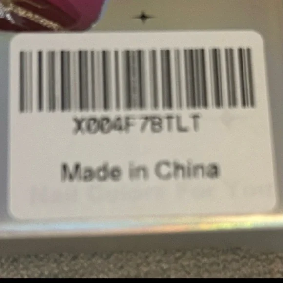 Press-On Burgundy Nails with Gold Snowflake Accents - Picture 2 of 4